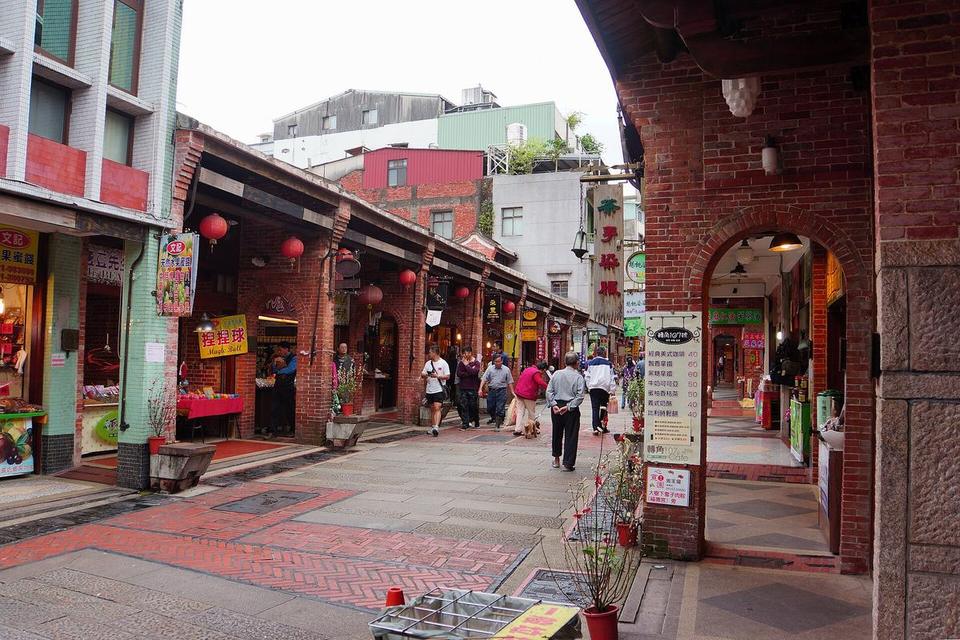 Shenkeng Old Street